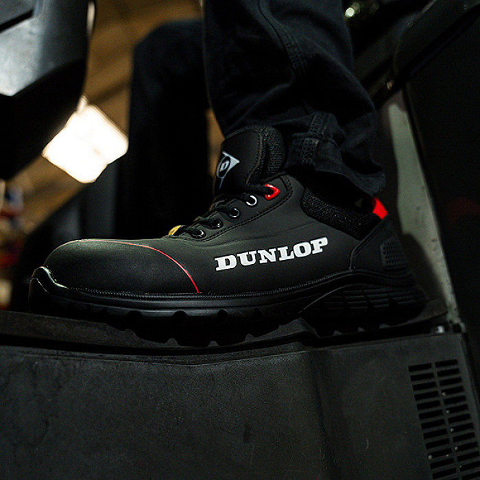 ΠΑΠΟΥΤΣΙΑ DUNLOP MATT ΜΑΥΡΟ S3 ΠΑΠΟΥΤΣΙΑ DUNLOP MATT ΜΑΥΡΟ S3